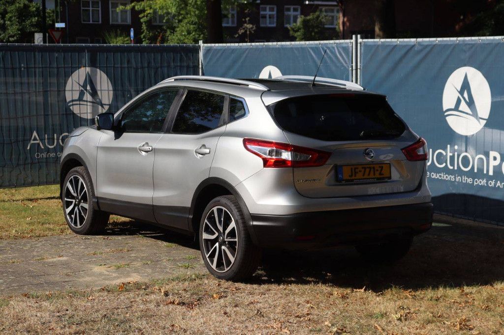 Nissan Qashqai Petrol 2015