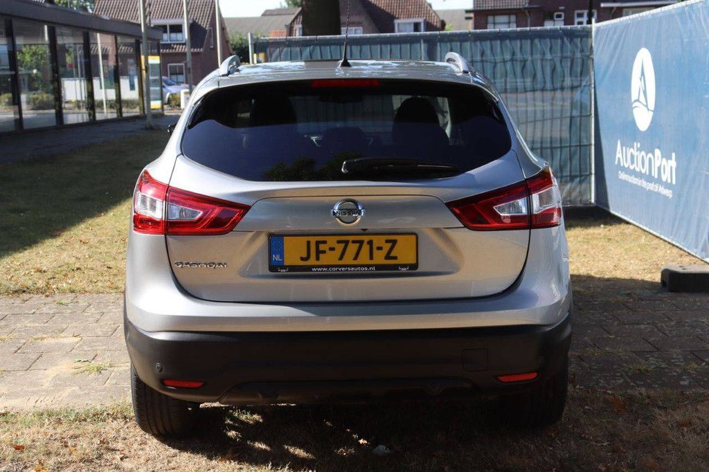 Nissan Qashqai Petrol 2015