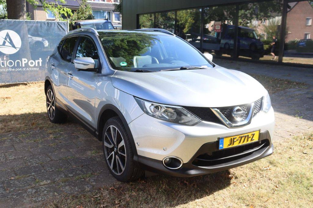 Nissan Qashqai Petrol 2015