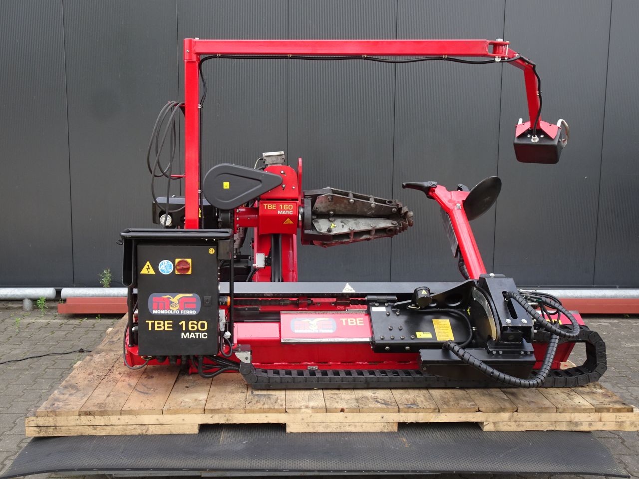 Mondolfo TBE 160 matic banden de en montage machine apparaat