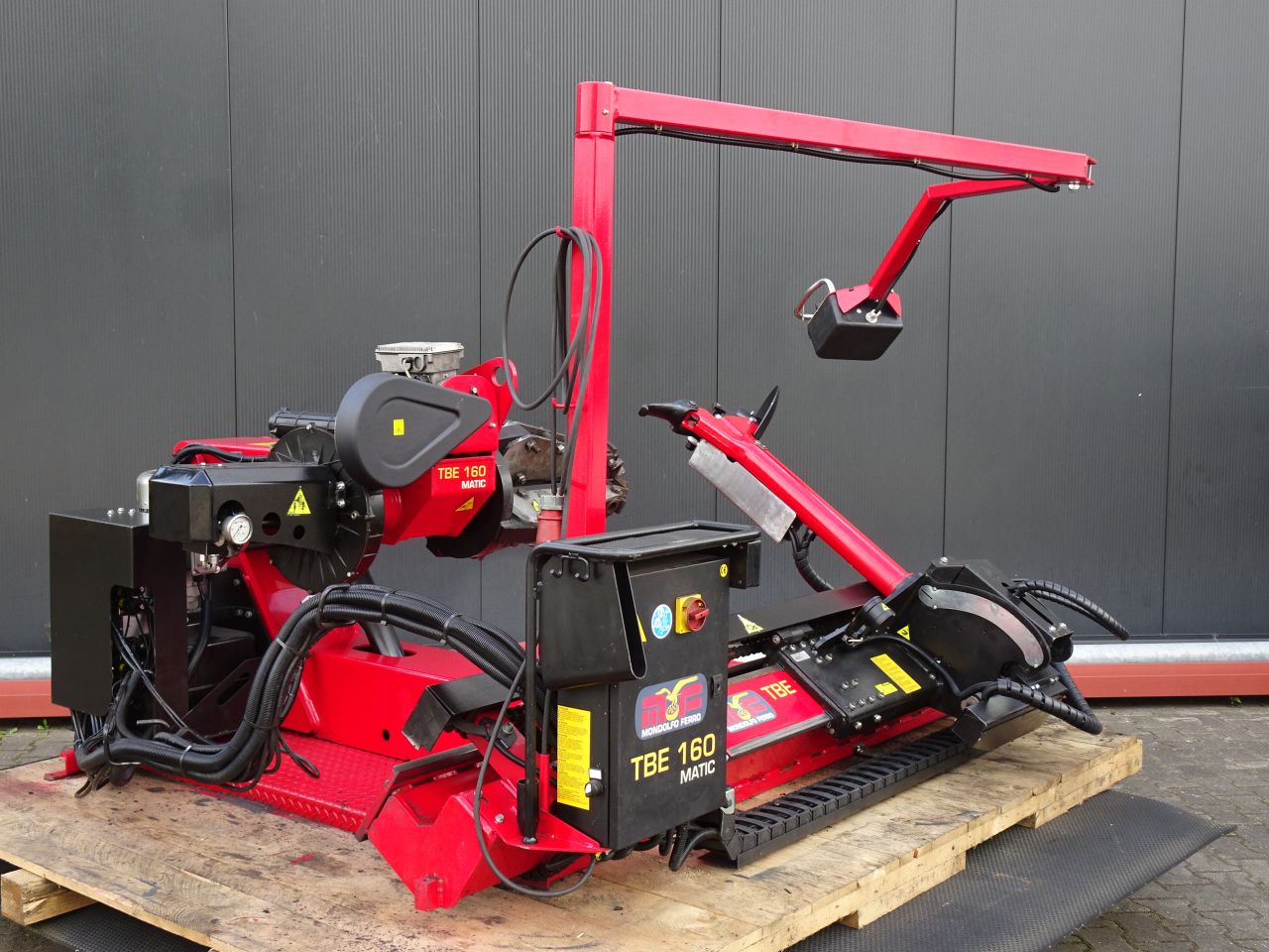Mondolfo TBE 160 matic banden de en montage machine apparaat