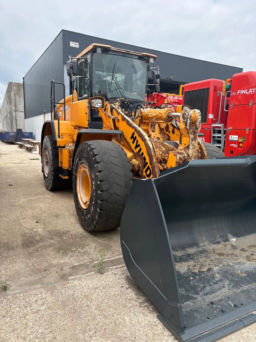 Hyundai HL960