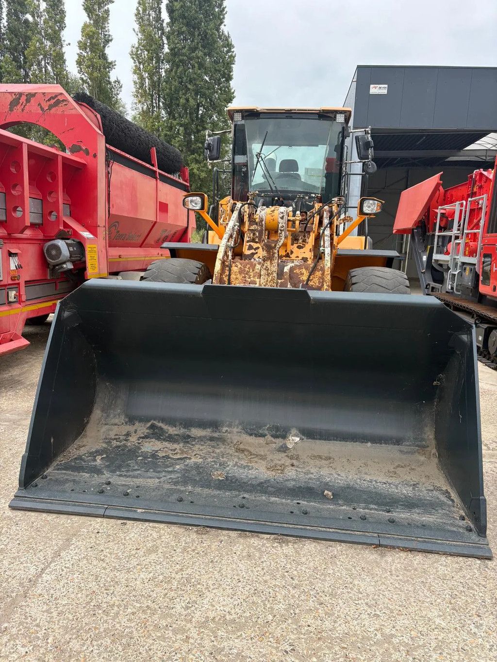 Hyundai HL960