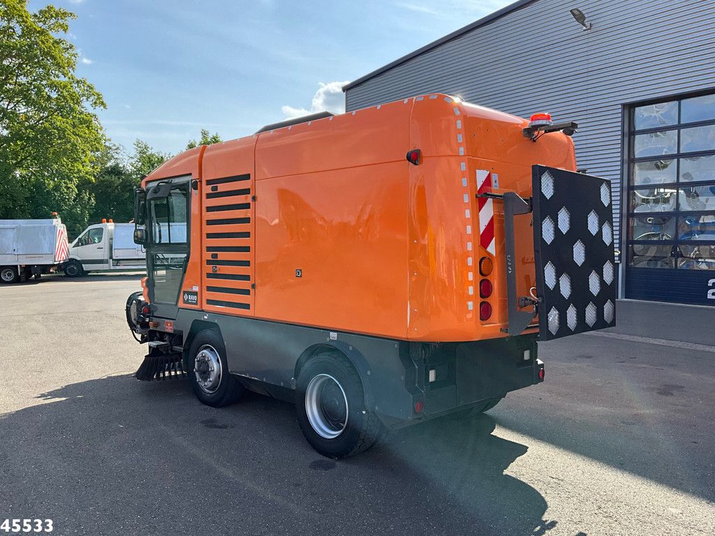 RAVO 5-Serie 560 with 3-rd brush