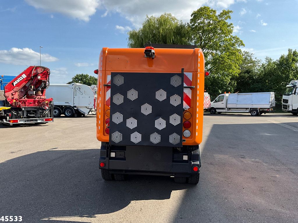 RAVO 5-Serie 560 with 3-rd brush