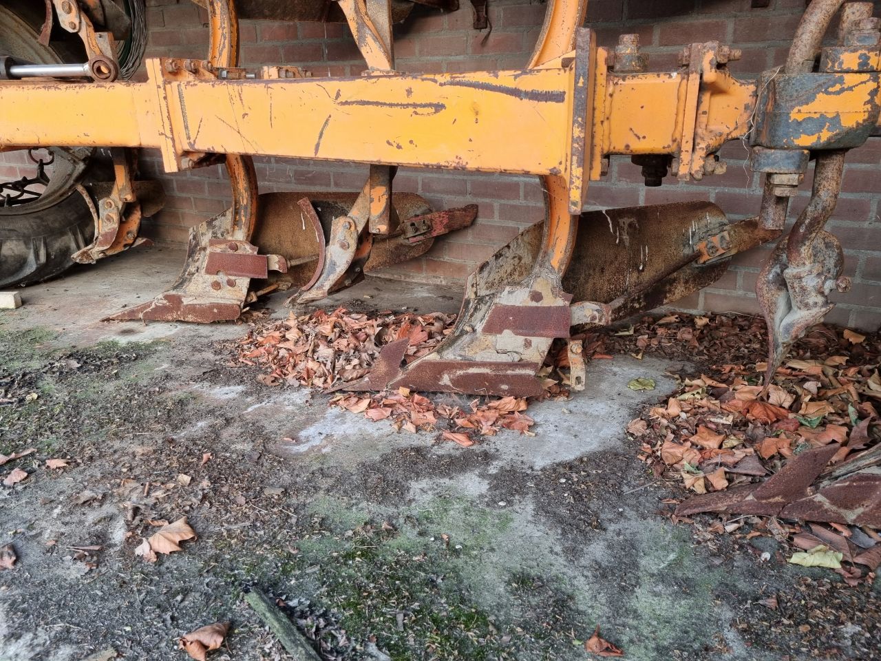 Huard 370 3 schaar wentelploeg ploeg