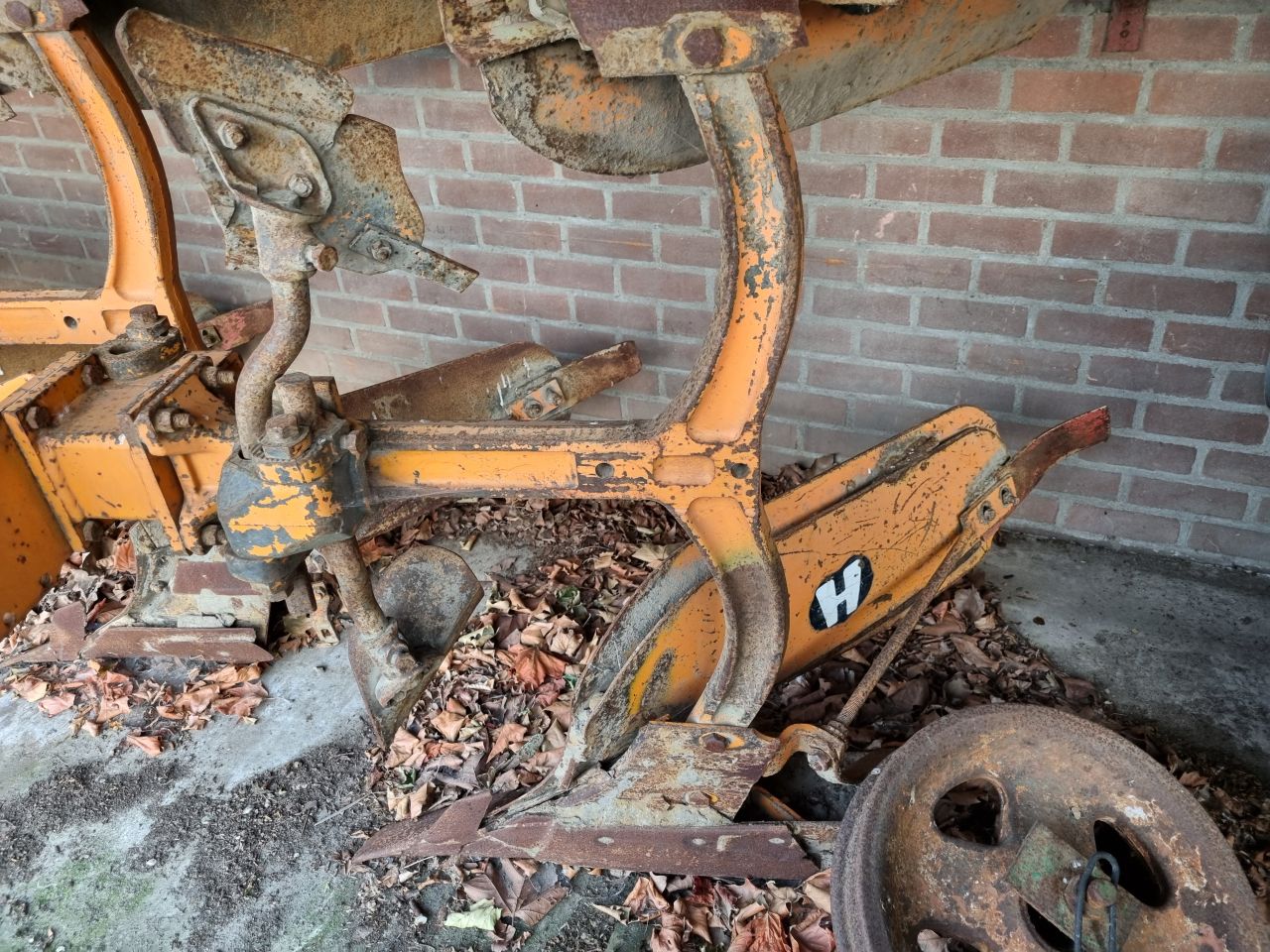 Huard 370 3 schaar wentelploeg ploeg