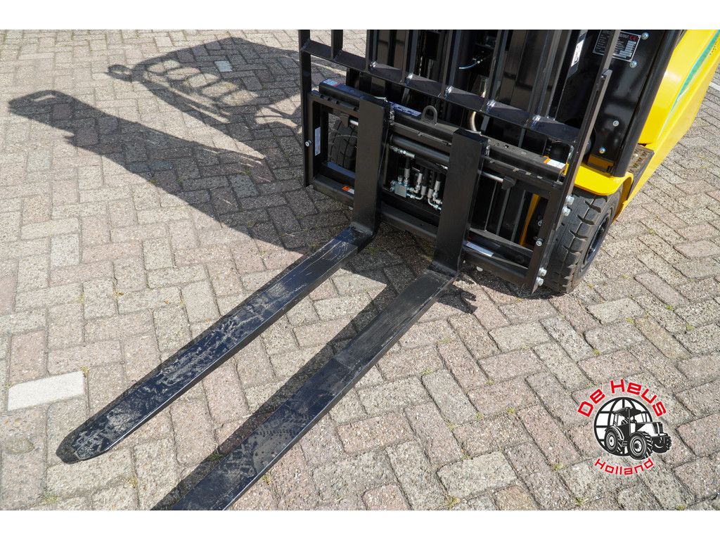 Eurotrac FE18 3 stage 4.5M mast