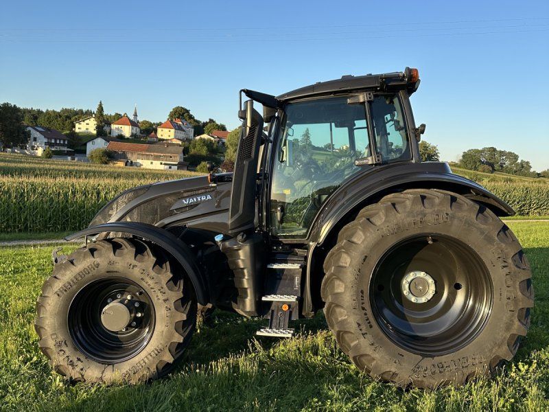 Valtra T235 D