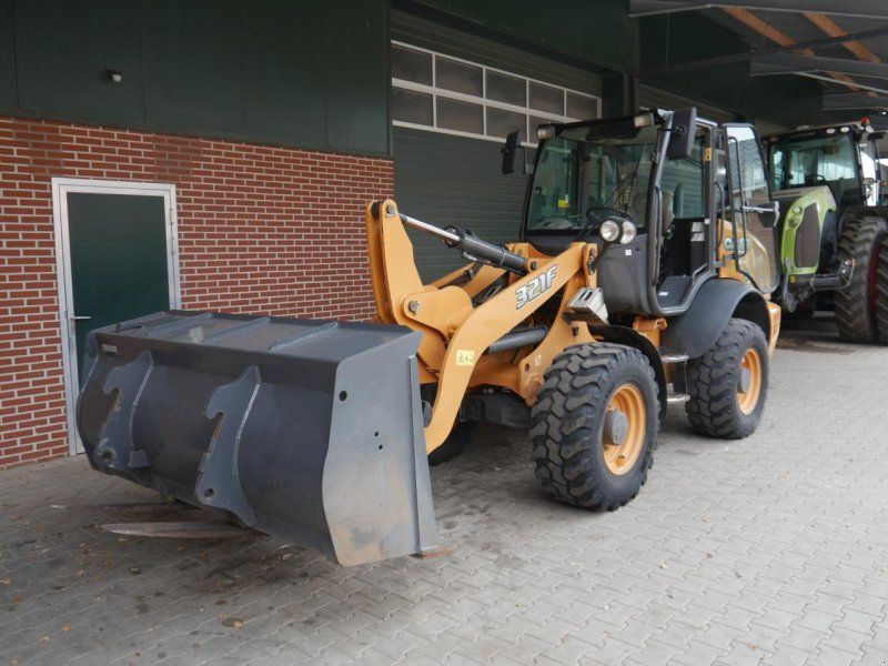 Case IH 321F