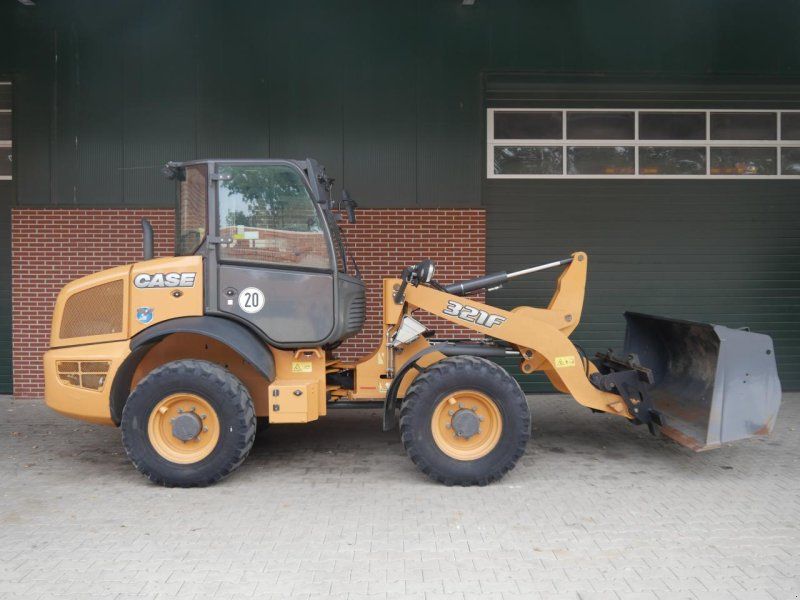 Case IH 321F