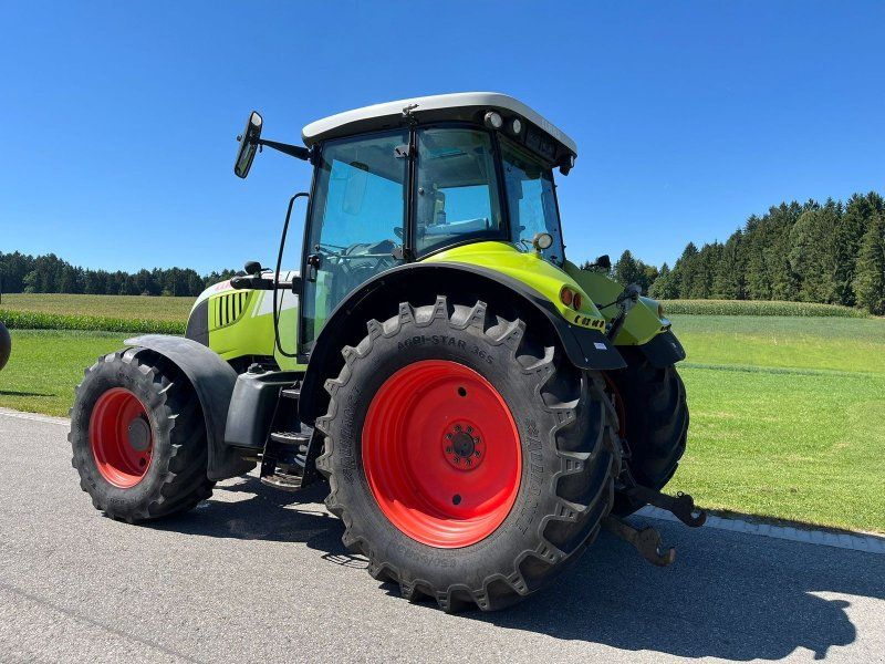 Claas Arion 620 CIS