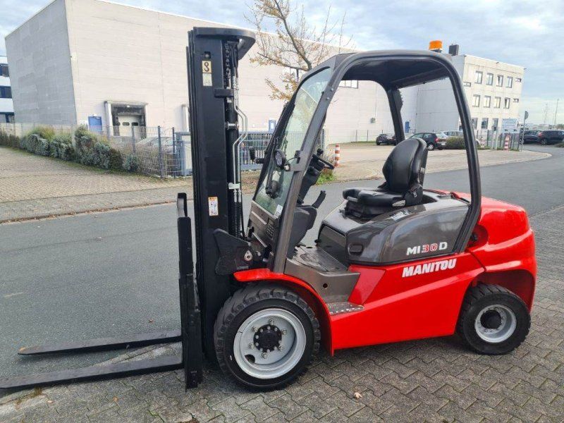 Manitou MI 30 D Triplex