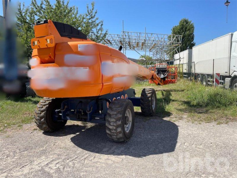 JLG 660SJ