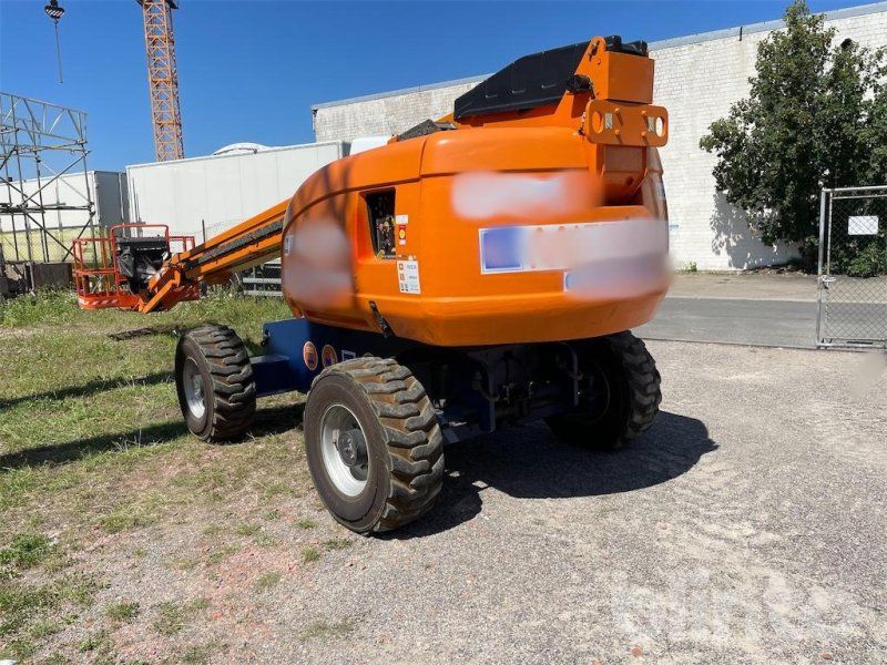 JLG 660SJ