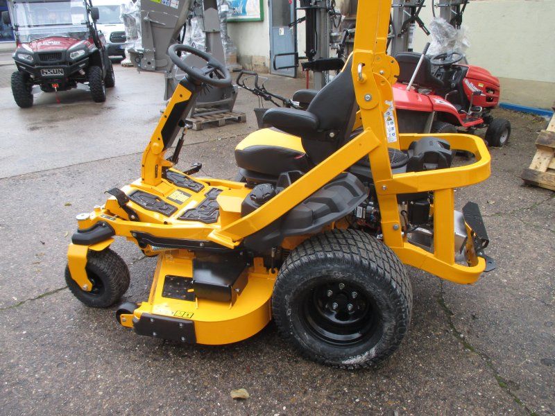 Cub Cadet XZ 8 S137i Ultima Zero Turn Benzin-Direkteinspritzer 137 cm