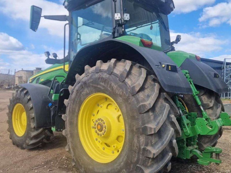 John Deere 8R280 Masser af udstyr. Kun 820 timer. Ring til Ulrik 0045-40255