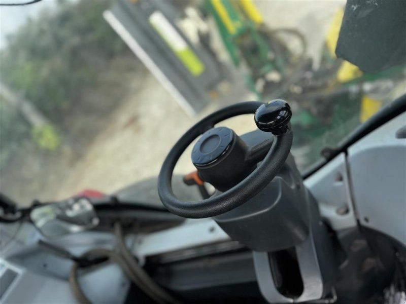 Valtra T235 Direct Med fuld skovinddækning