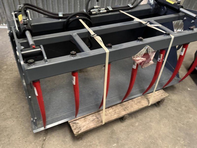 Eurotrac KROKOSCHAUFEL MINI 150  W11 Aufnahme