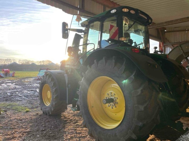 John Deere 6R 250