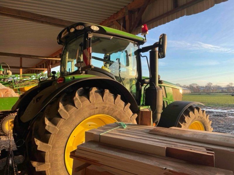 John Deere 6R 250
