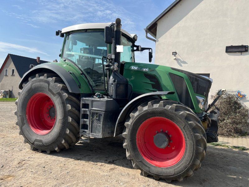 Fendt 826 Vario