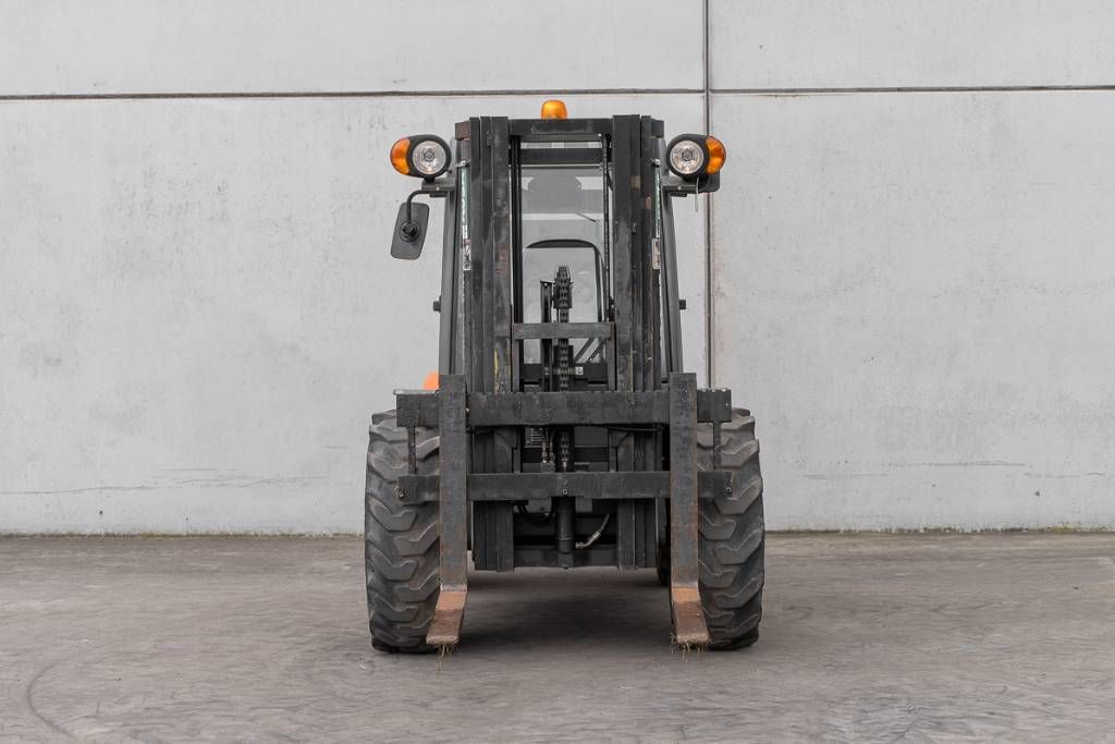 Ausa C 250 H X4