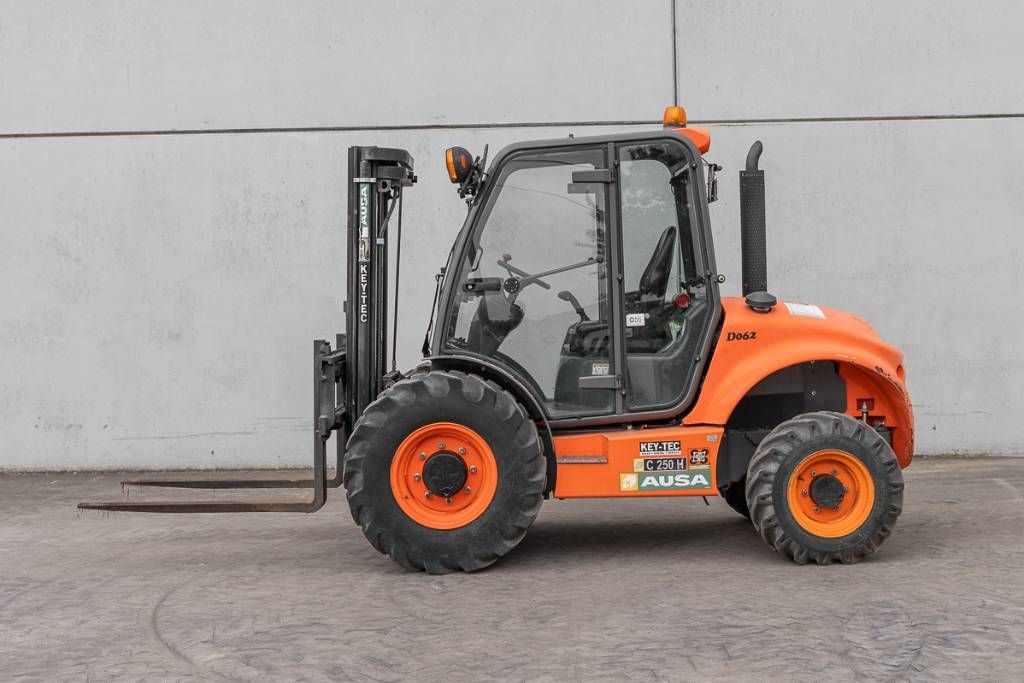 Ausa C 250 H X4