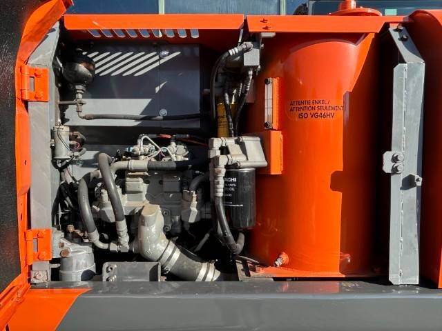 Hitachi ZX 160 LC-3