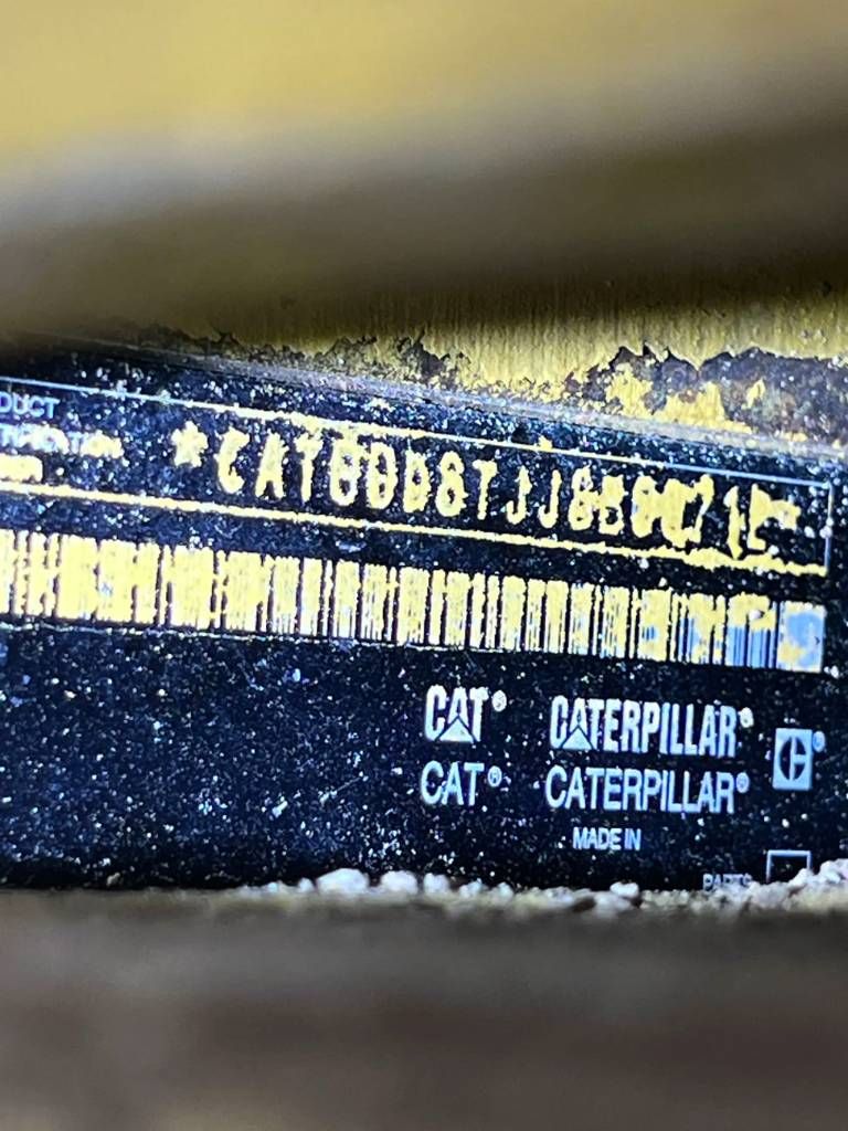 CAT D8T