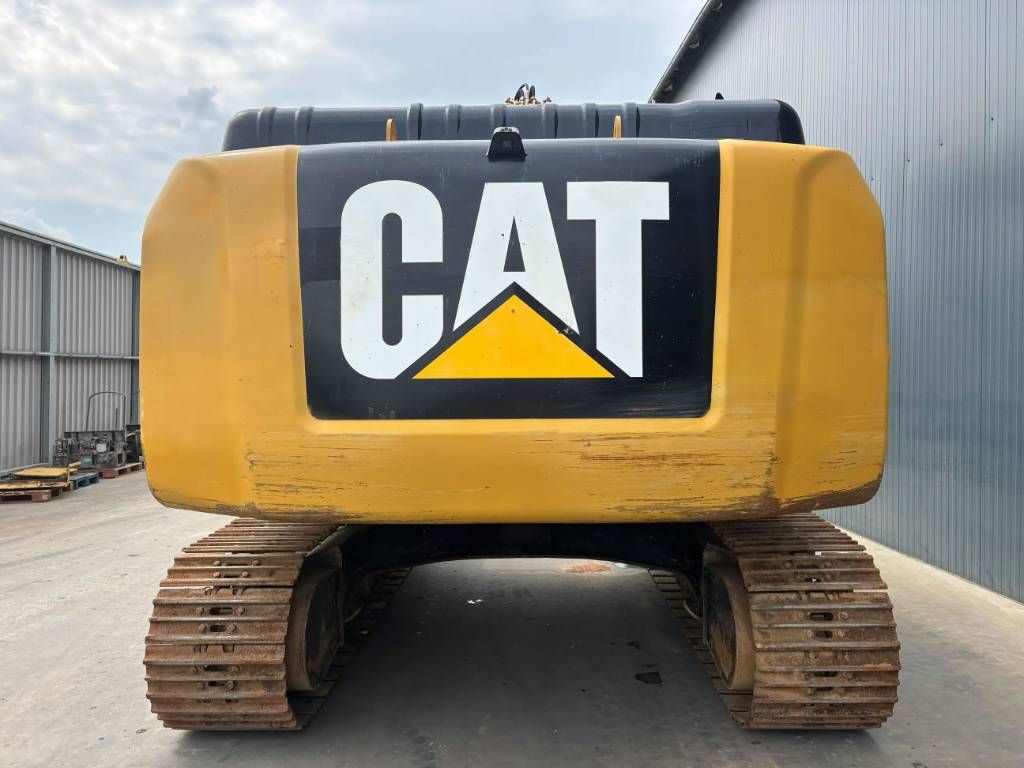 CAT 330F L