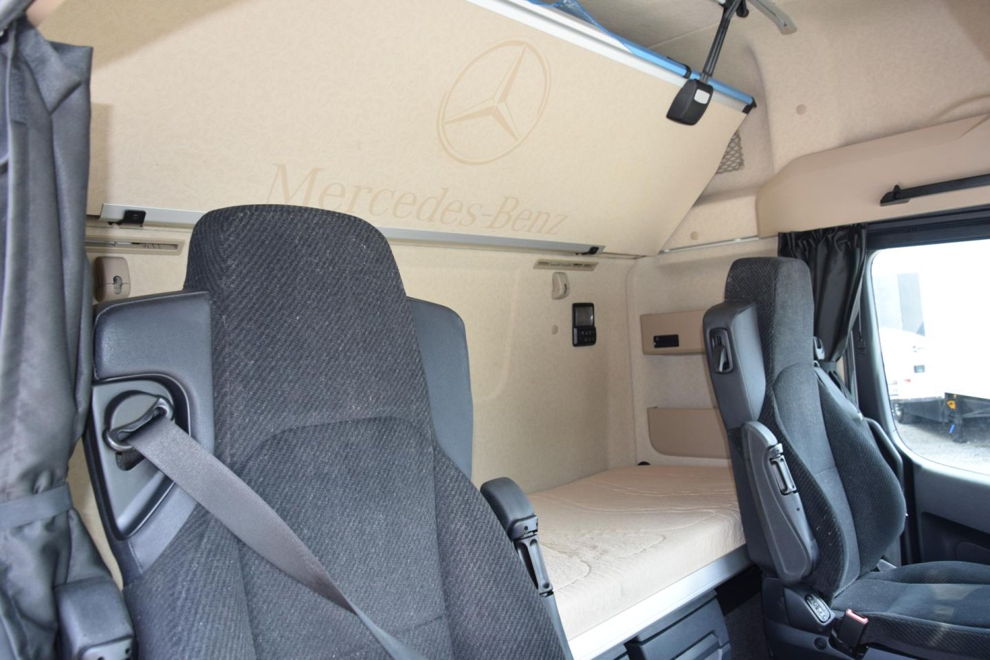2023 Mercedes-Benz Actros 5 1845 BigSpace