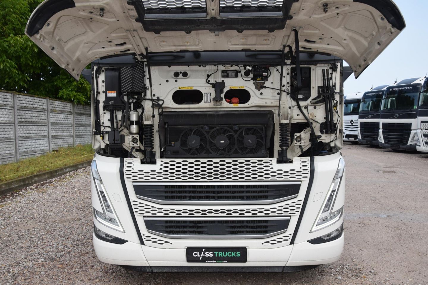 2022 Volvo FH 460 Globetrotter XL i-Save Side Skirts