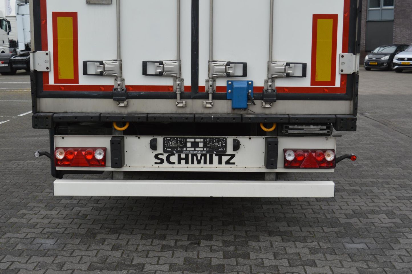2023 Schmitz Cargobull SKO FP 45 ThermoKing SLXi 300