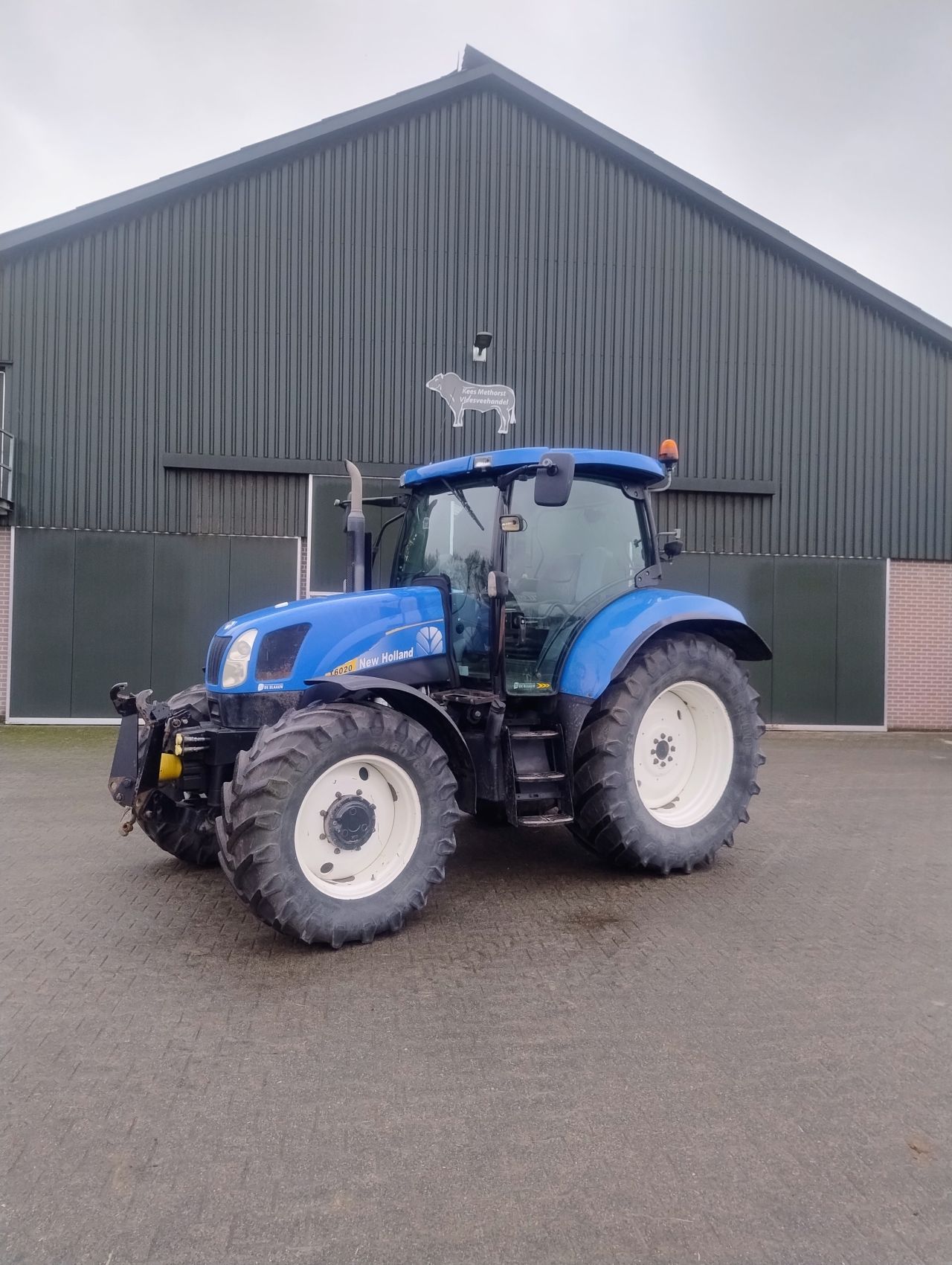 New Holland t6020 elite