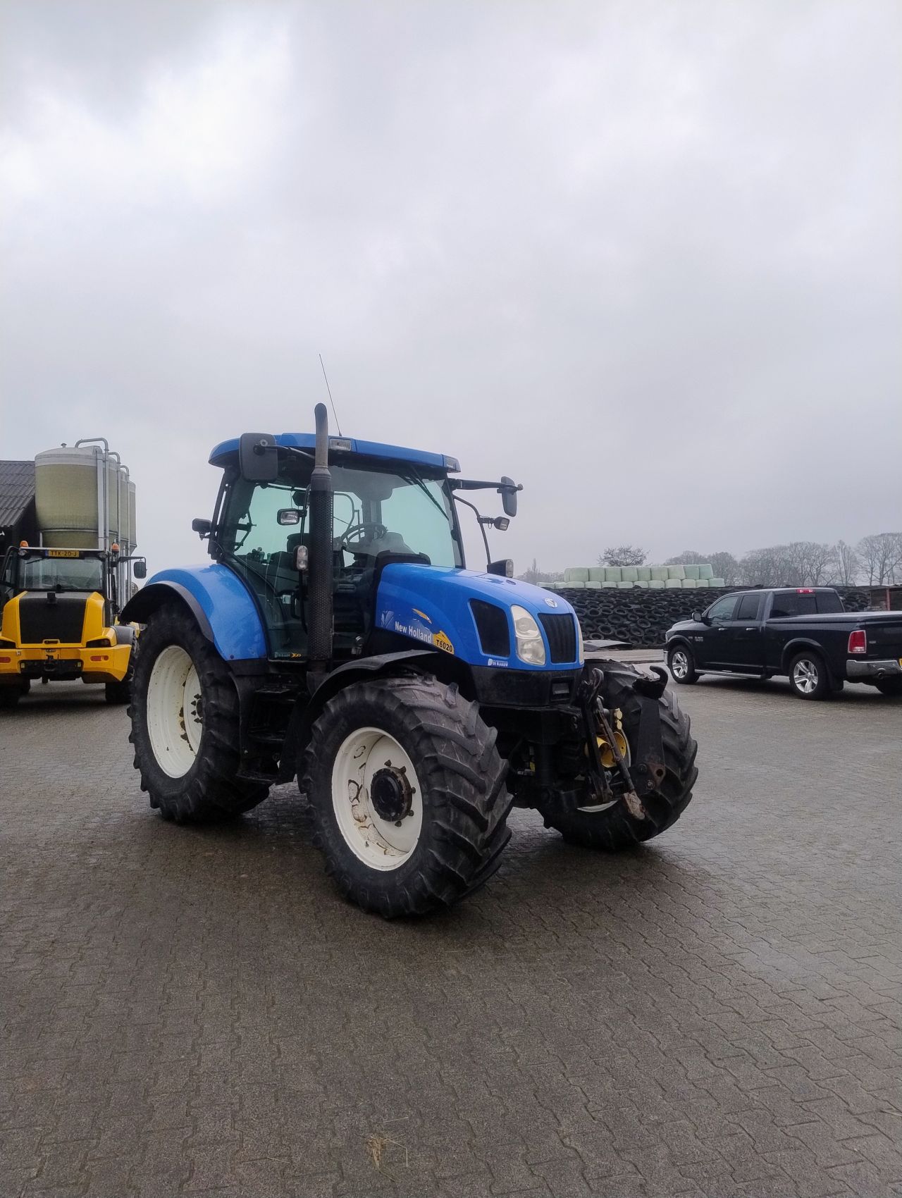 New Holland t6020 elite