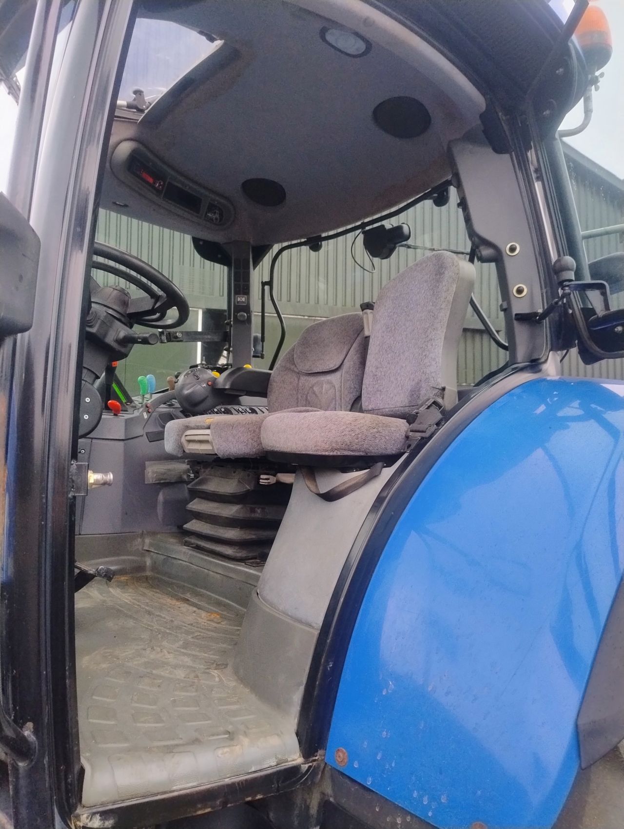 New Holland t6020 elite