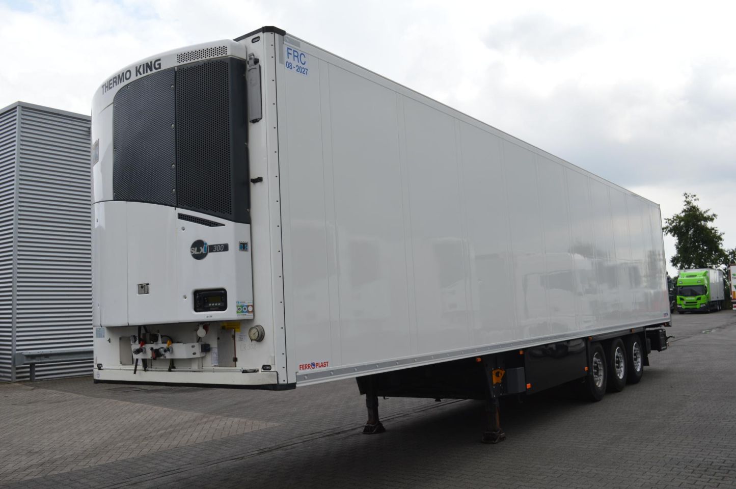 2018 Schmitz Cargobull SKO Double Deck FP 60 ThermoKing SLXi 300
