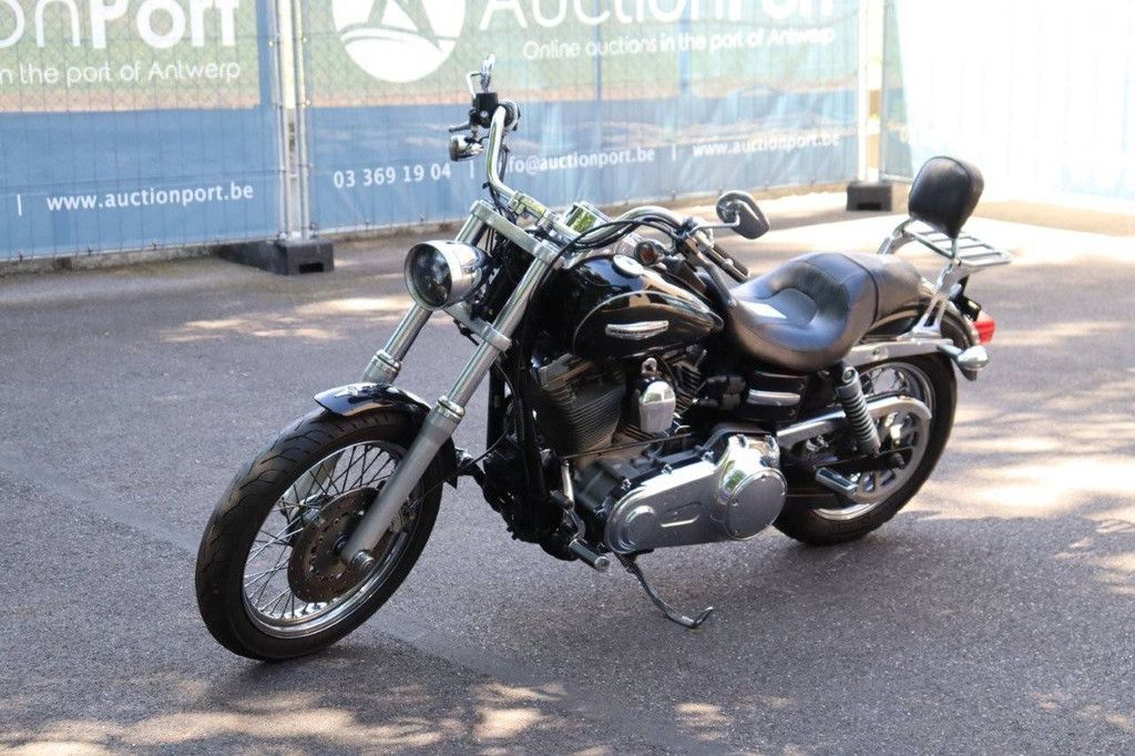 Motorcycle Harley-Davidson Dyna Super Glide Petrol 2007