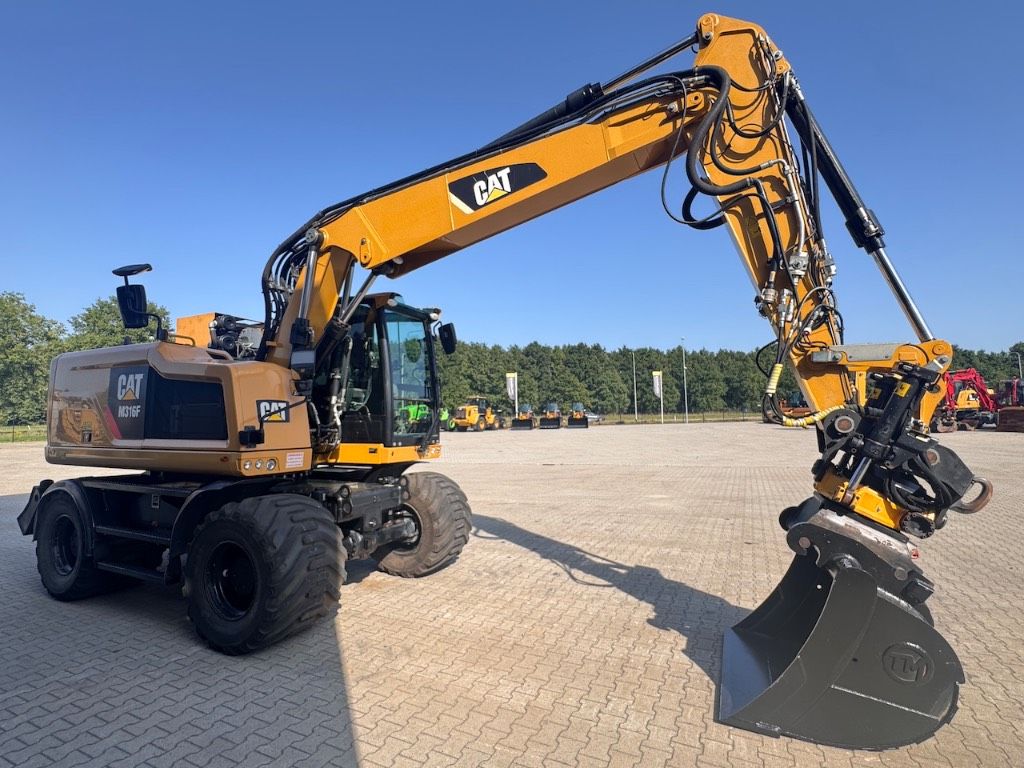 CAT M316F