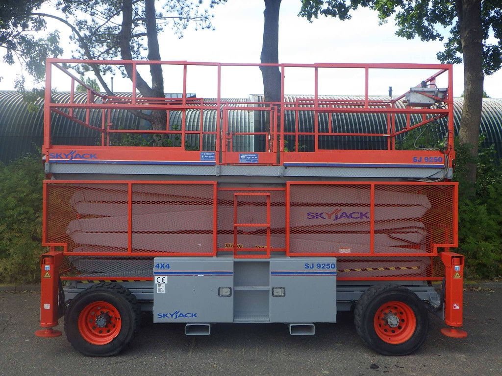 Schaarlift SkyJack SJ9250RT Diesel 17.24m 2007