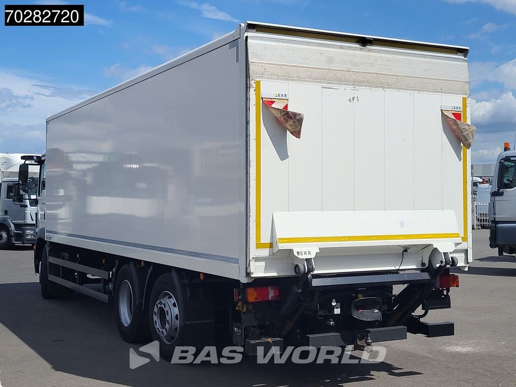 MAN TGM 26.320 6X2 2000kg Ladebordwand Automatic Lift+steering axle Navi Euro 6