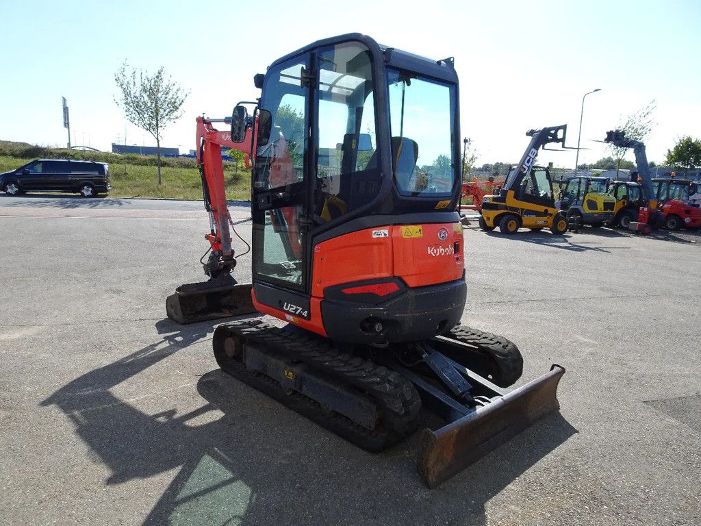 Kubota U27-4