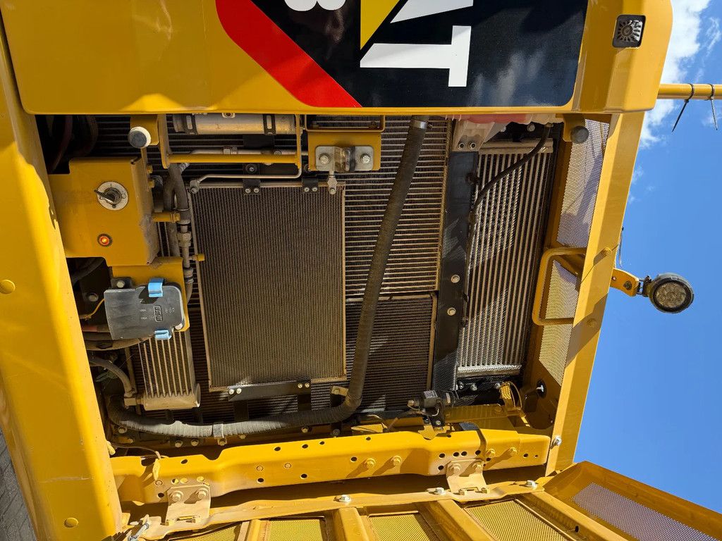 Caterpillar 323NG Full Option
