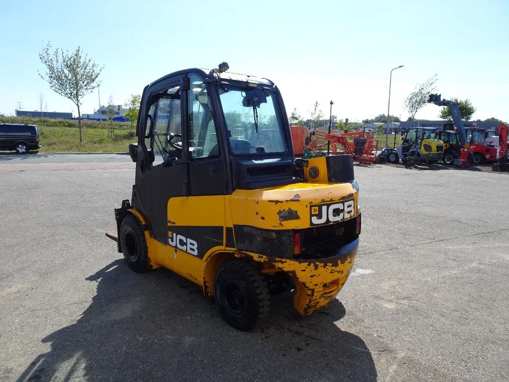 JCB TLT30D