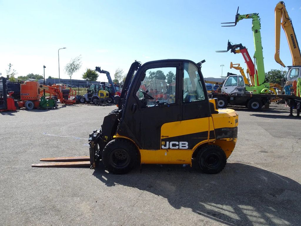 JCB TLT30D
