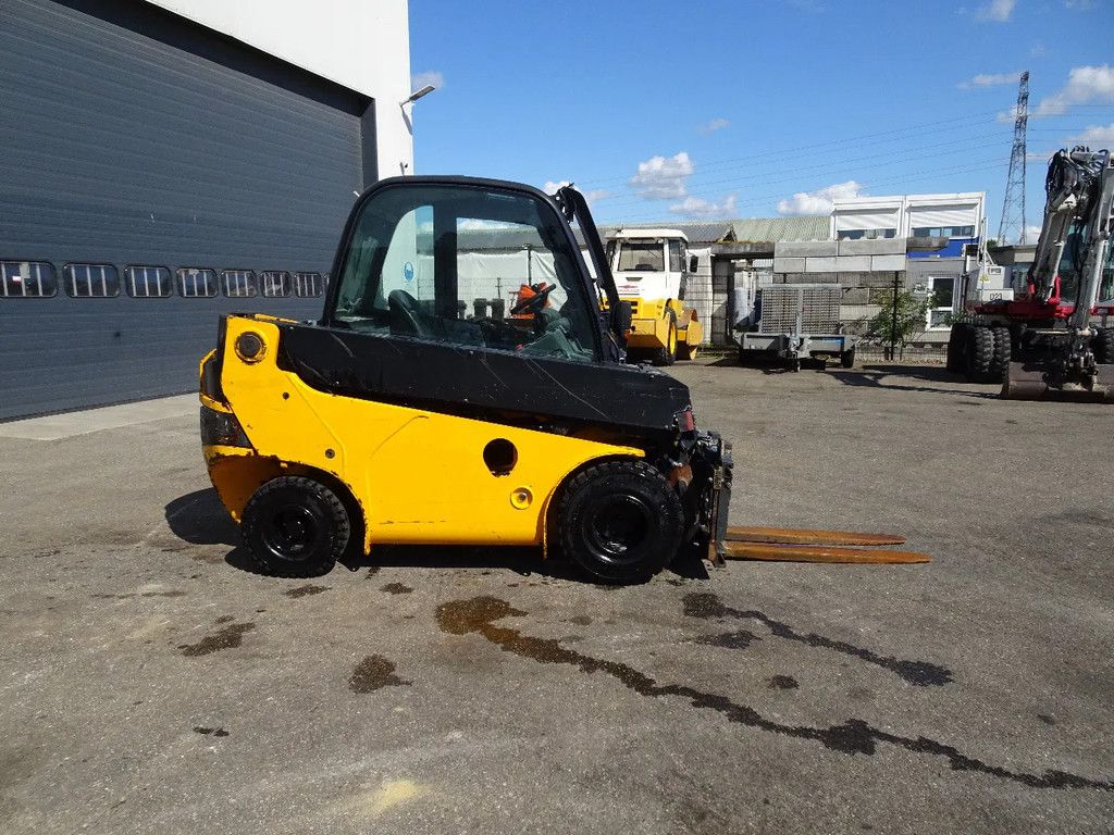 JCB TLT30D