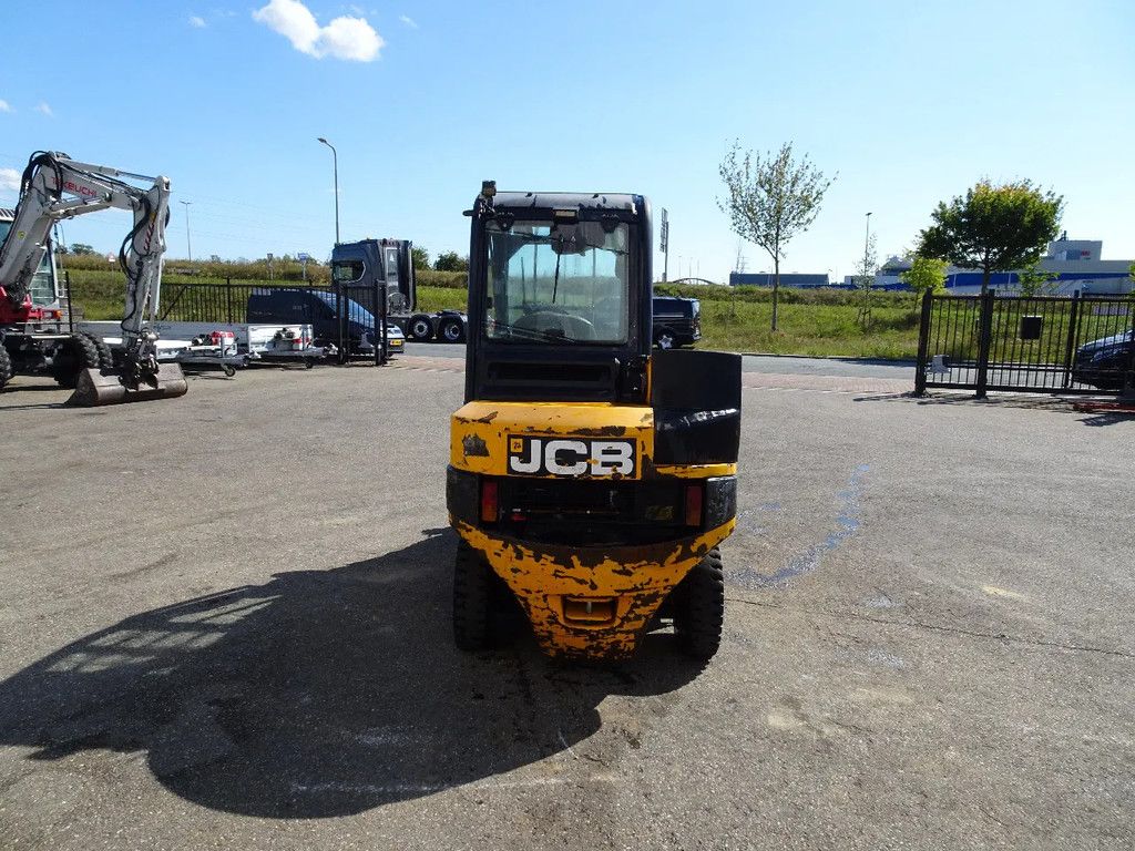 JCB TLT30D