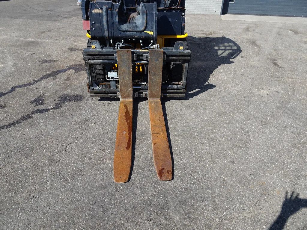 JCB TLT30D