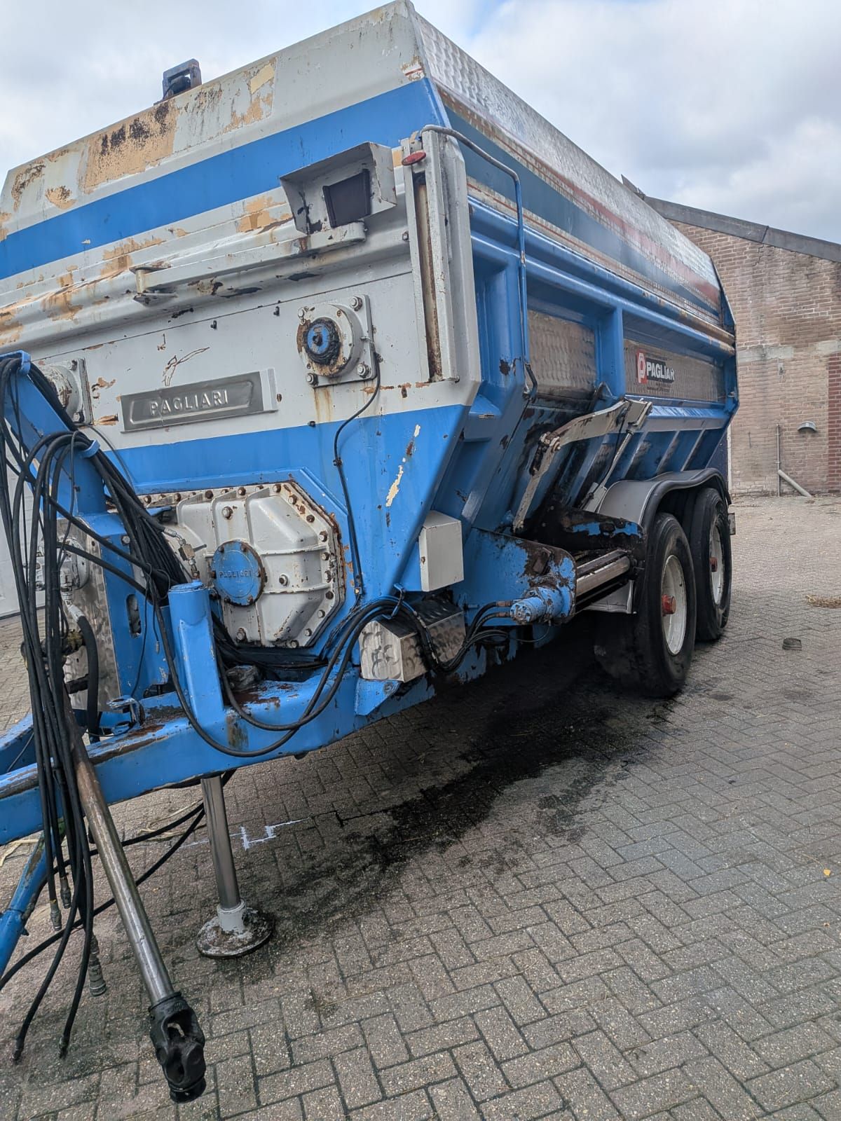 Pagliari 22m3 Horizontale voermengwagen